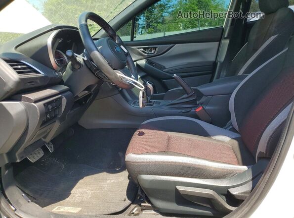 4S3GTAM6XN3715223 2022 SUBARU IMPREZA White Front interior view