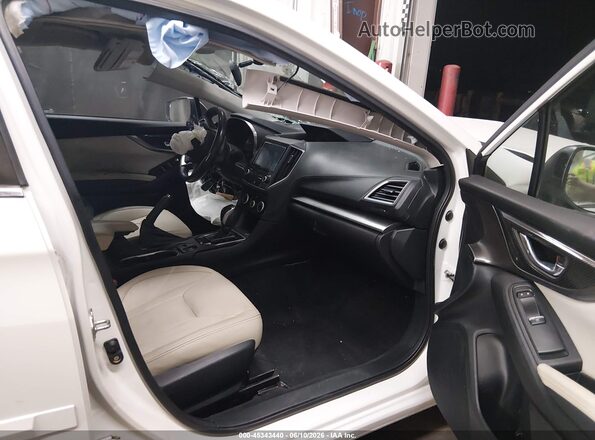 4S3GTAT64H3754718 2017 SUBARU IMPREZA White Widok wnętrza z przodu