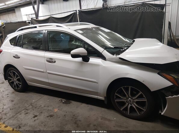4S3GTAT64H3754718 2017 SUBARU IMPREZA White Widok wnętrza z tyłu