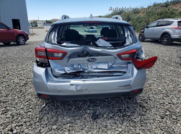 4S3GTAV66N3714892 2022 SUBARU IMPREZA Серебряный Вид сзади
