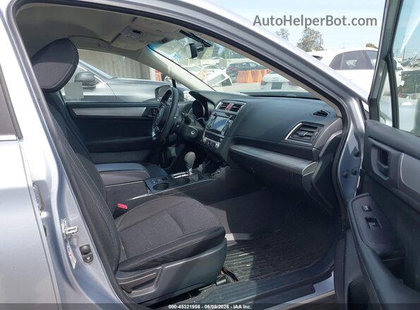 4S4BSAAC2J3329053 2018 SUBARU OUTBACK Light Blue Вид салона спереди