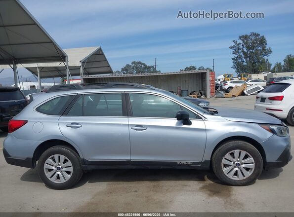 4S4BSAAC2J3329053 2018 SUBARU OUTBACK Light Blue Вид задней части салона