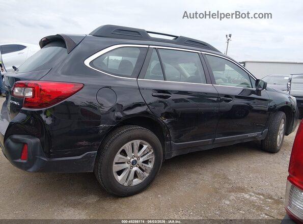 4S4BSAAC5J3203723 2018 SUBARU OUTBACK Black Rear interior view