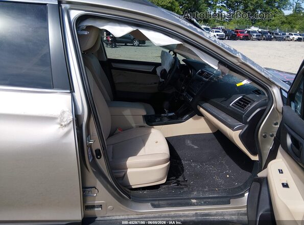 4S4BSAAC9H3354834 2017 SUBARU OUTBACK Серебряный Вид салона спереди