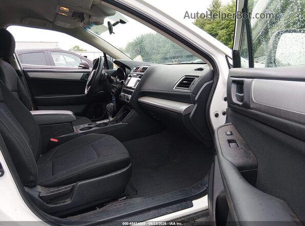 4S4BSABC2K3388149 2019 SUBARU OUTBACK White Front interior view