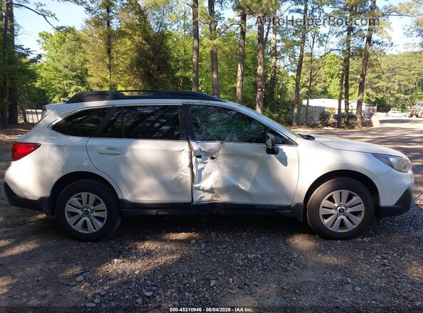4S4BSABC6K3238030 2019 SUBARU OUTBACK White Սալոնի հետևի տեսք