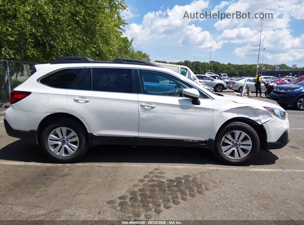 4S4BSACC2J3287092 2018 SUBARU OUTBACK White უკანა სალონის ხედი