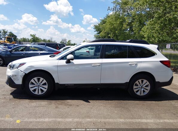4S4BSACC2J3287092 2018 SUBARU OUTBACK White სალონის 360-გრადუსიანი ხედი