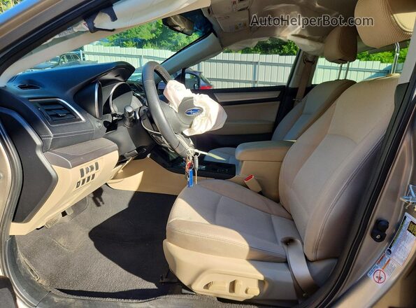 4S4BSACC3J3364875 2018 SUBARU OUTBACK Silver Front interior view