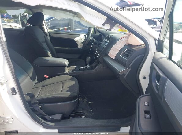 4S4BSACC8J3396446 2018 SUBARU OUTBACK White წინა სალონის ხედი