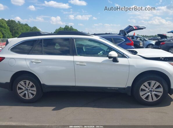 4S4BSACC8J3396446 2018 SUBARU OUTBACK White უკანა სალონის ხედი