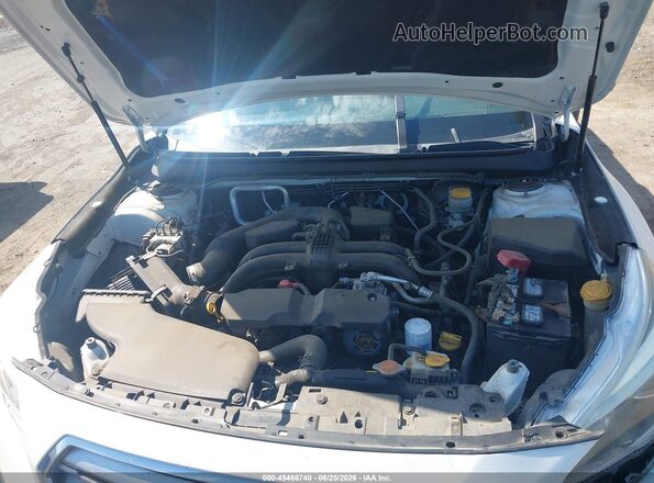 4S4BSACC9H3317876 2017 SUBARU OUTBACK White Вид ззаду