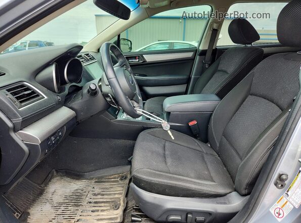 4S4BSADC4J3354418 2018 SUBARU OUTBACK Silver Widok wnętrza z przodu
