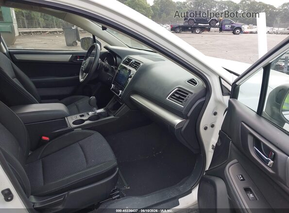4S4BSAFC0K3319034 2019 SUBARU OUTBACK White წინა სალონის ხედი