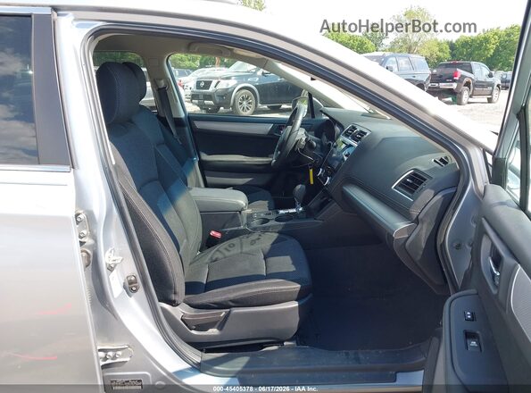 4S4BSAFC4K3397459 2019 SUBARU OUTBACK Silver Вид салону спереду