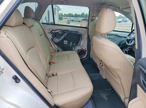 4S4BSAJC4G3309251 2016 SUBARU OUTBACK White Vista interior trasera