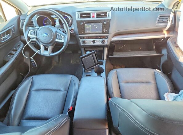 4S4BSAKC1H3220639 2017 SUBARU OUTBACK Gray Вид панелі приладів