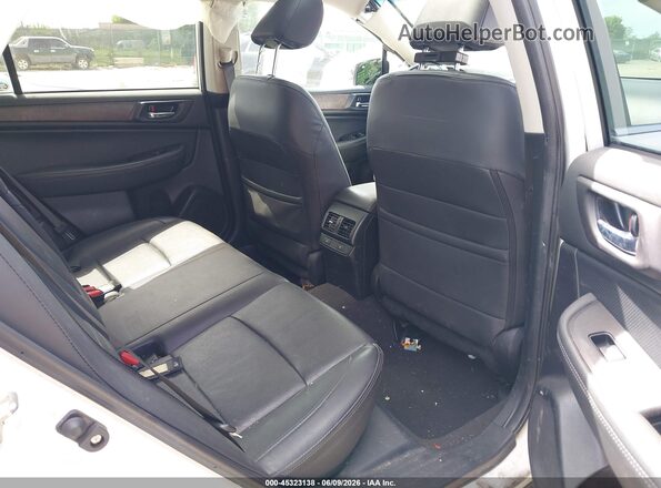 4S4BSAKC2H3431705 2017 SUBARU OUTBACK White Widok naklejki z numerem VIN