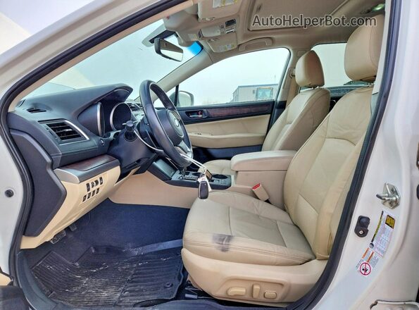 4S4BSANC3J3279712 2018 SUBARU OUTBACK White Vista interior delantera