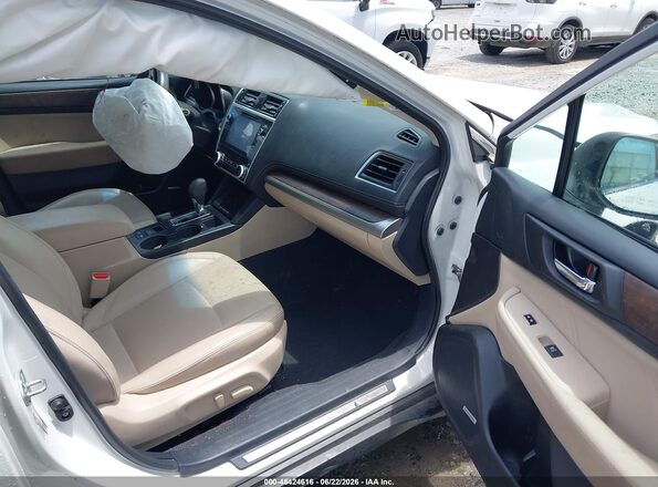 4S4BSANC3J3296543 2018 SUBARU OUTBACK White Vista interior delantera