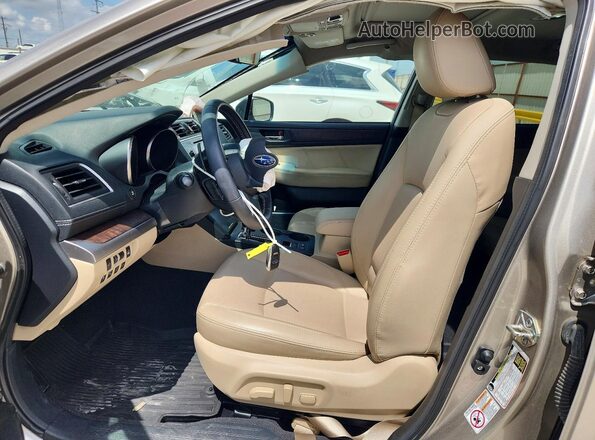 4S4BSANC3K3366527 2019 SUBARU OUTBACK Silver Вид салону спереду