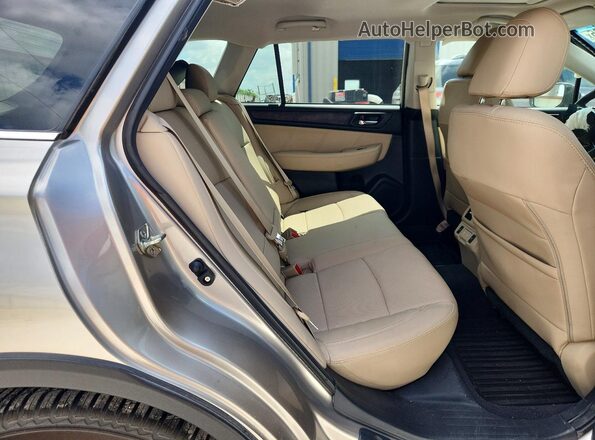 4S4BSANC3K3366527 2019 SUBARU OUTBACK Silver Вид задньої частини салону