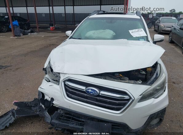 4S4BSANC5J3334953 2018 SUBARU OUTBACK White Առջևի վահանակի տեսք