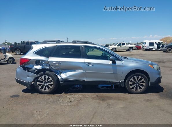 4S4BSANC6G3335196 2016 SUBARU OUTBACK Silver Rear interior view