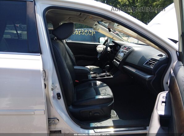 4S4BSANC7H3282154 2017 SUBARU OUTBACK White Front interior view