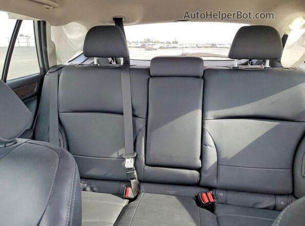 4S4BSANC7H3382416 2017 SUBARU OUTBACK Silver 