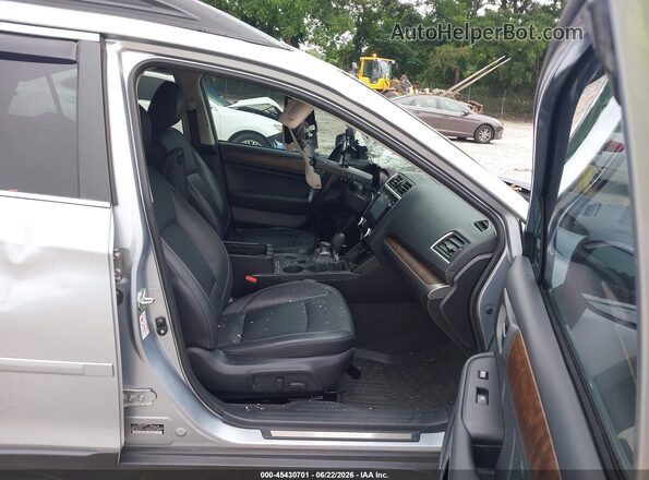 4S4BSANC7J3308578 2018 SUBARU OUTBACK Silver Вид салону спереду