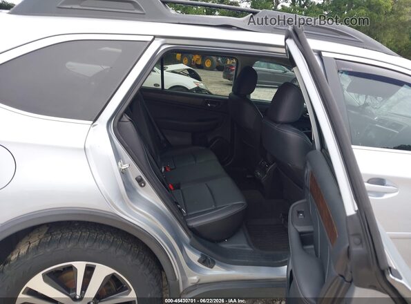 4S4BSANC7J3308578 2018 SUBARU OUTBACK Silver Вид наклейки з VIN-кодом