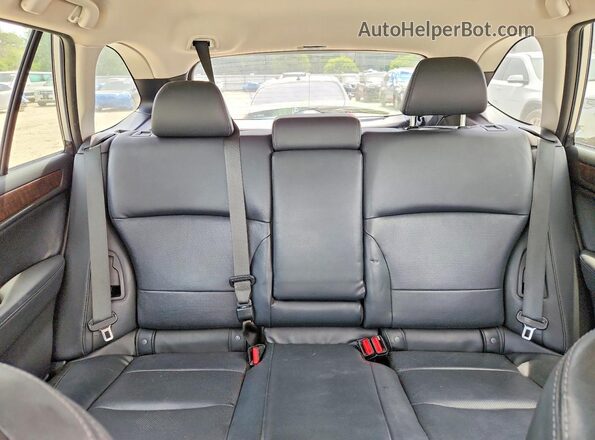 4S4BSANC9G3234038 2016 SUBARU OUTBACK Silver უკანა სავარძლების ხედი