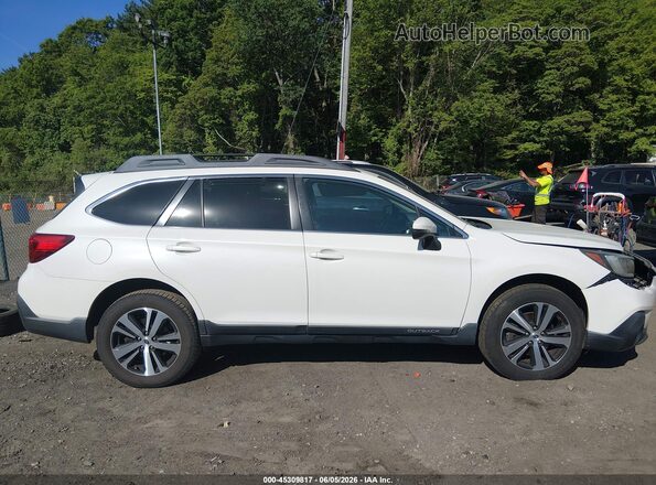 4S4BSANC9J3358088 2018 SUBARU OUTBACK Белый Вид задней части салона