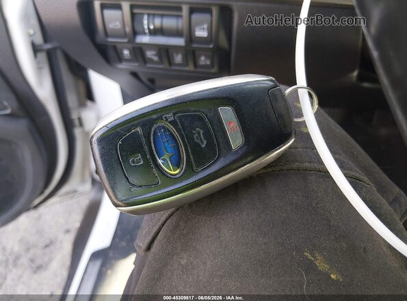 4S4BSANC9J3358088 2018 SUBARU OUTBACK Белый Вид панели приборов