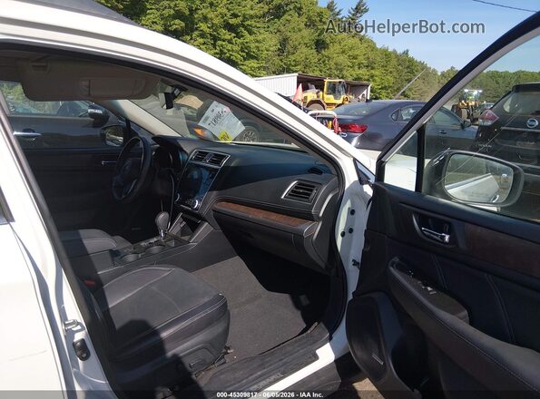 4S4BSANC9J3358088 2018 SUBARU OUTBACK Белый Вид салона спереди