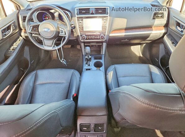 4S4BSANC9K3238762 2019 SUBARU OUTBACK White Vista del salpicadero