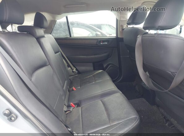 4S4BSANCXH3367683 2017 SUBARU OUTBACK Silver VIN sticker view