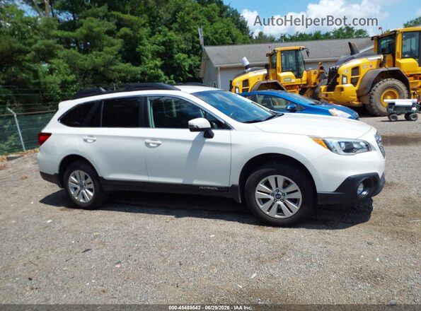 4S4BSBFC6G3332223 2016 SUBARU OUTBACK White Vista interior trasera