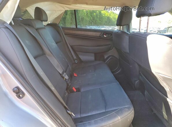 4S4BSENC5G3334872 2016 SUBARU OUTBACK Silver Սալոնի հետևի տեսք