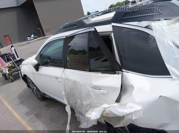 4S4BSENC5K3292244 2019 SUBARU OUTBACK White 360 interior view