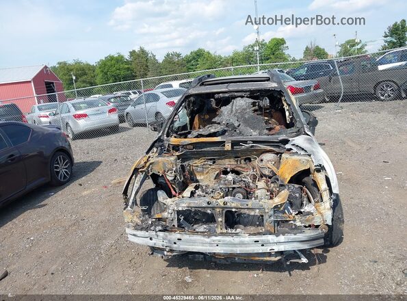 4S4BSENC8J3345887 2018 SUBARU OUTBACK Silver Vista frontal