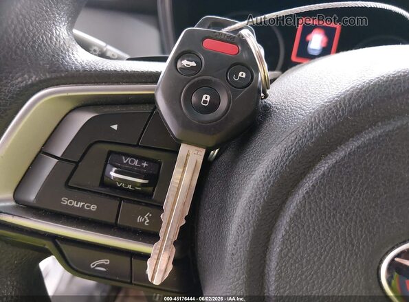 4S4BTAAC3L3210640 2020 SUBARU OUTBACK Silver Dashboard view