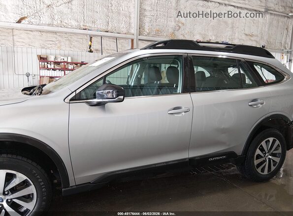 4S4BTAAC3L3210640 2020 SUBARU OUTBACK Silver 