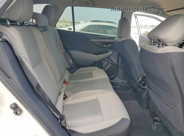 4S4BTADC1P3142596 2023 SUBARU OUTBACK White Вид задньої частини салону