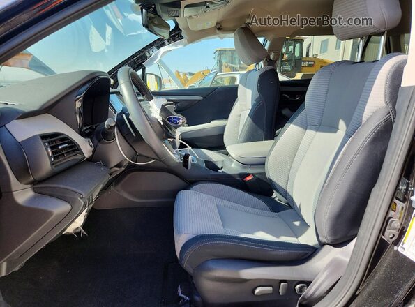 4S4BTADC1S3129999 2025 SUBARU OUTBACK Черный Вид салона спереди