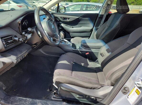 4S4BTADC2N3267815 2022 SUBARU OUTBACK Silver Front interior view