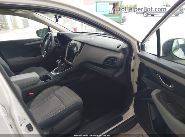 4S4BTADC2P3155311 2023 SUBARU OUTBACK Белый Вид салона спереди