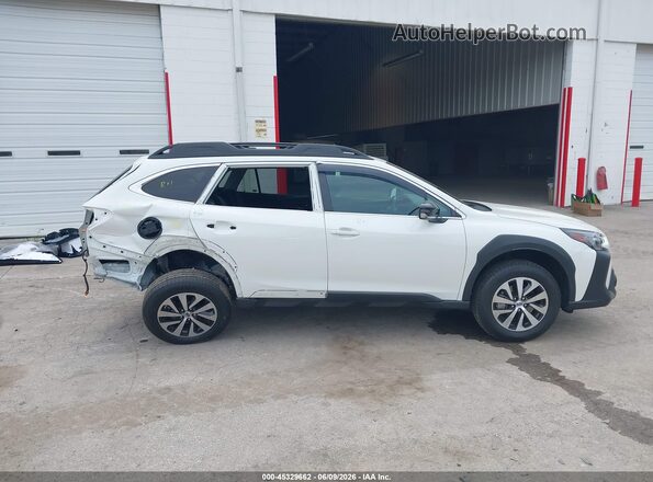4S4BTADC4R3294875 2024 SUBARU OUTBACK White Widok wnętrza 360 stopni