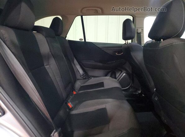 4S4BTADC5P3187329 2023 SUBARU OUTBACK Silver Widok wnętrza z tyłu